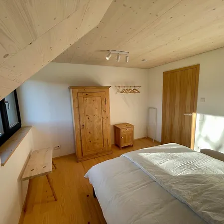 Bayer Apartment *